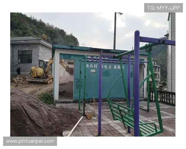 《变形计2014》：当城市少年遇上山村，一次颠覆灵魂的蜕变之旅